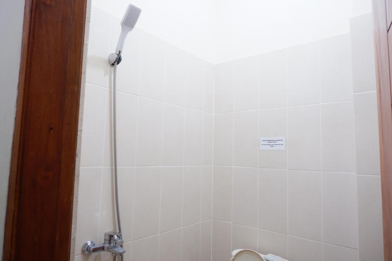 Reddoorz At Bale Eja Syariah Senggigi Apartment Montongbuwoh Exterior foto