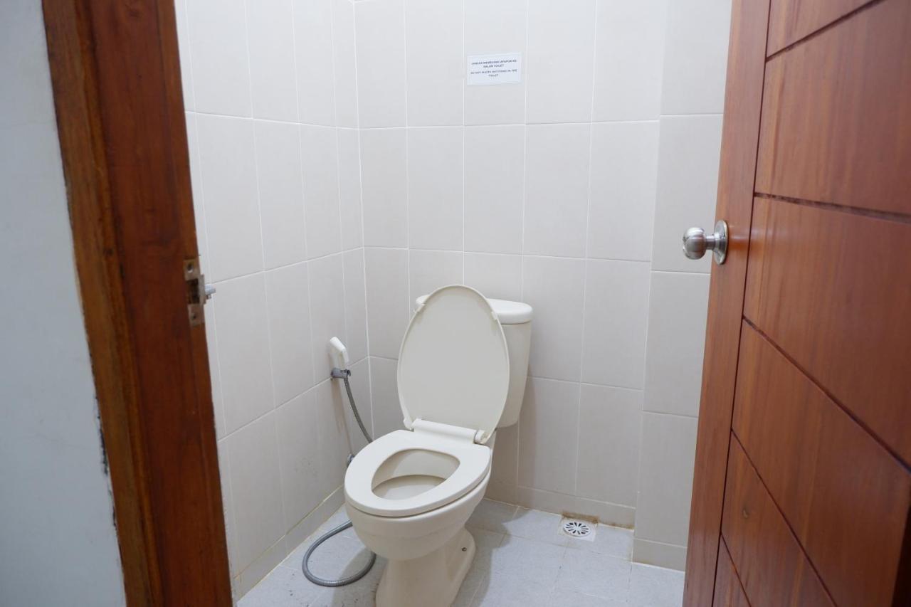 Reddoorz At Bale Eja Syariah Senggigi Apartment Montongbuwoh Exterior foto